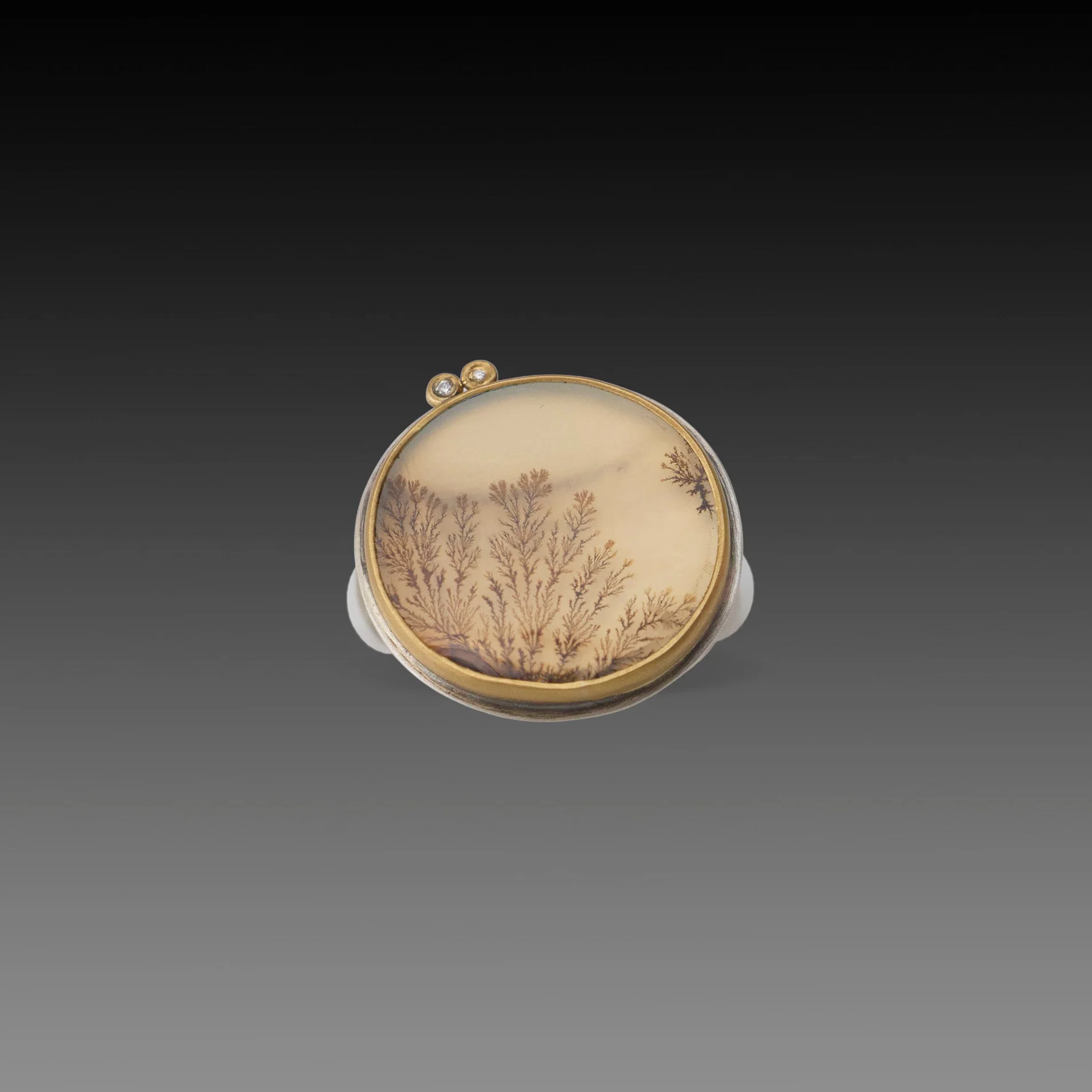 Round Dendritic Agate Ring with Diamonds